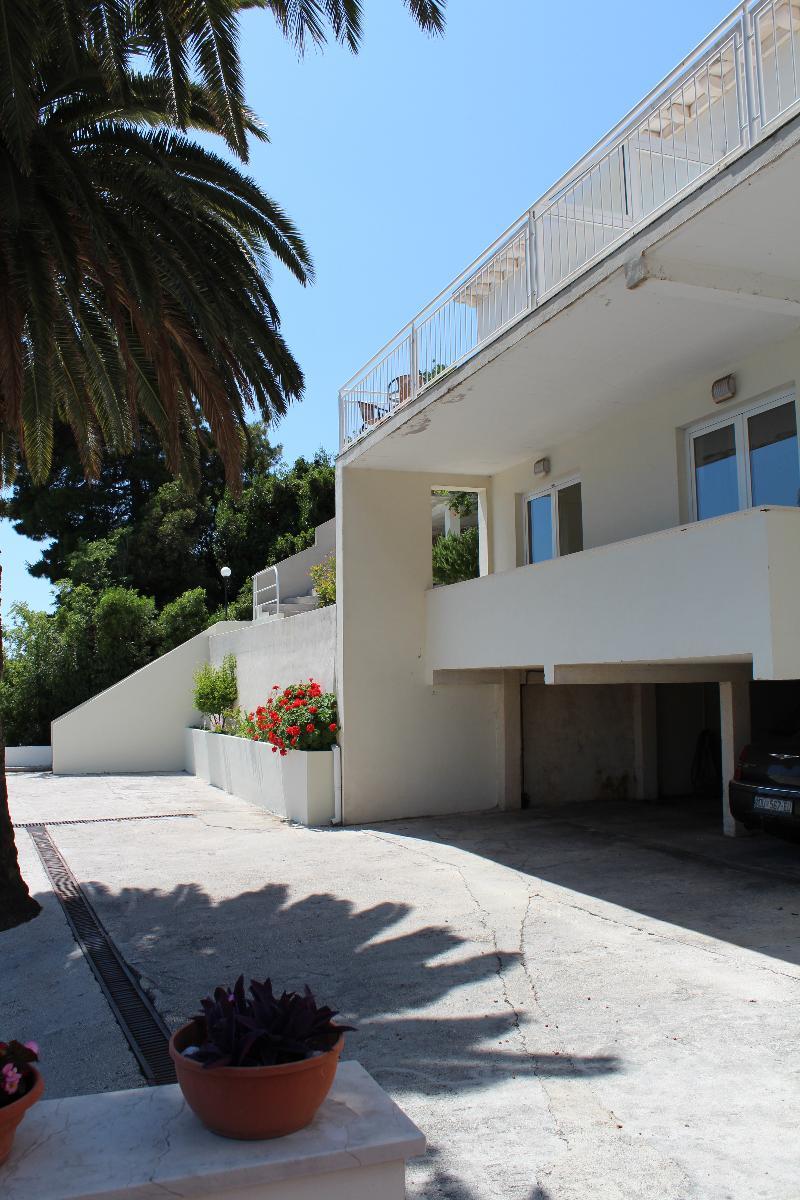 Lozica Apartment *